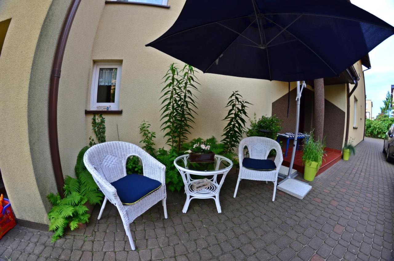 Iwona Pokoje Apartamenty Karwia Exterior photo