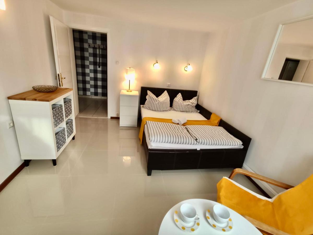 Iwona Pokoje Apartamenty Karwia Exterior photo