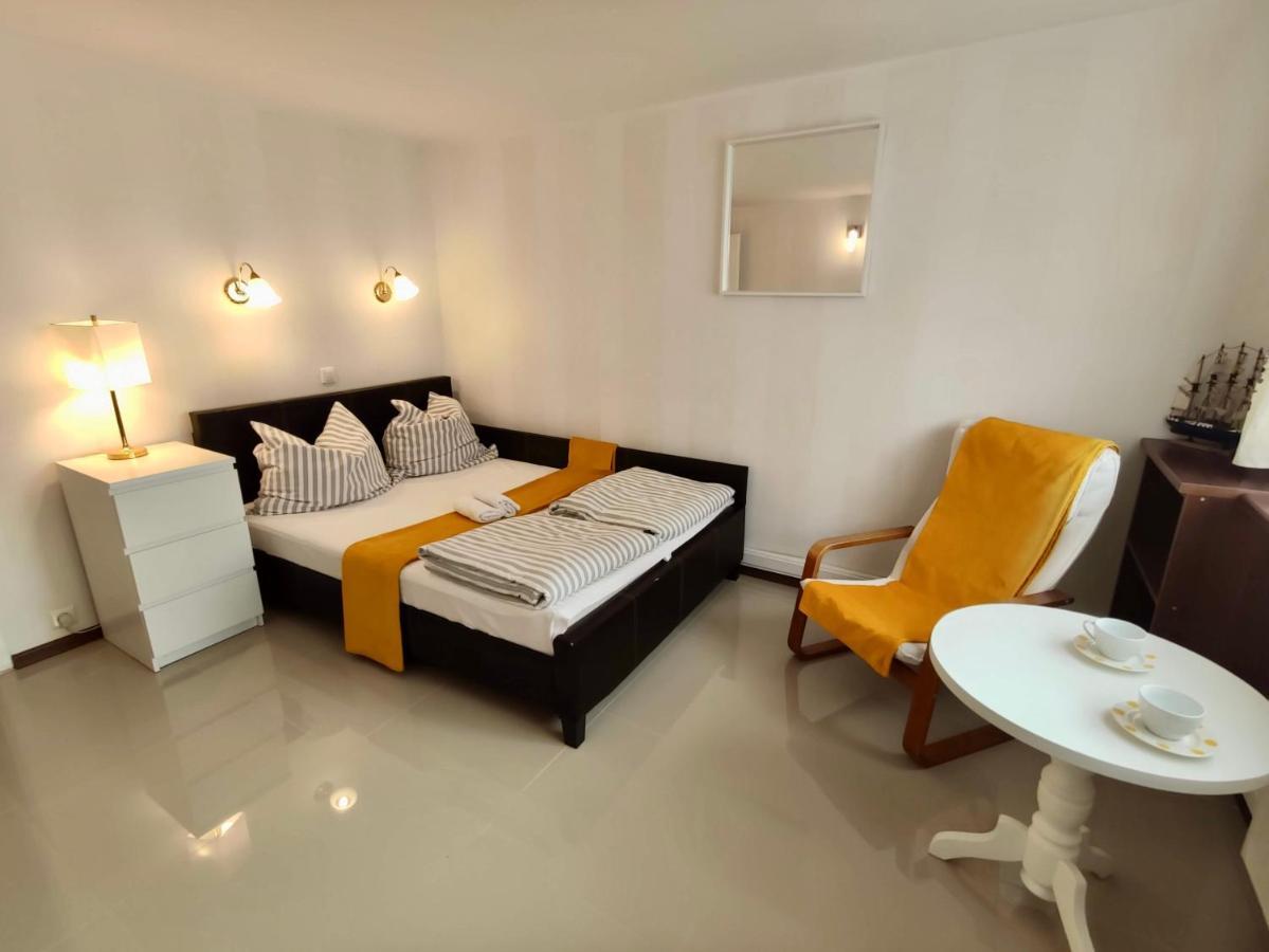 Iwona Pokoje Apartamenty Karwia Exterior photo
