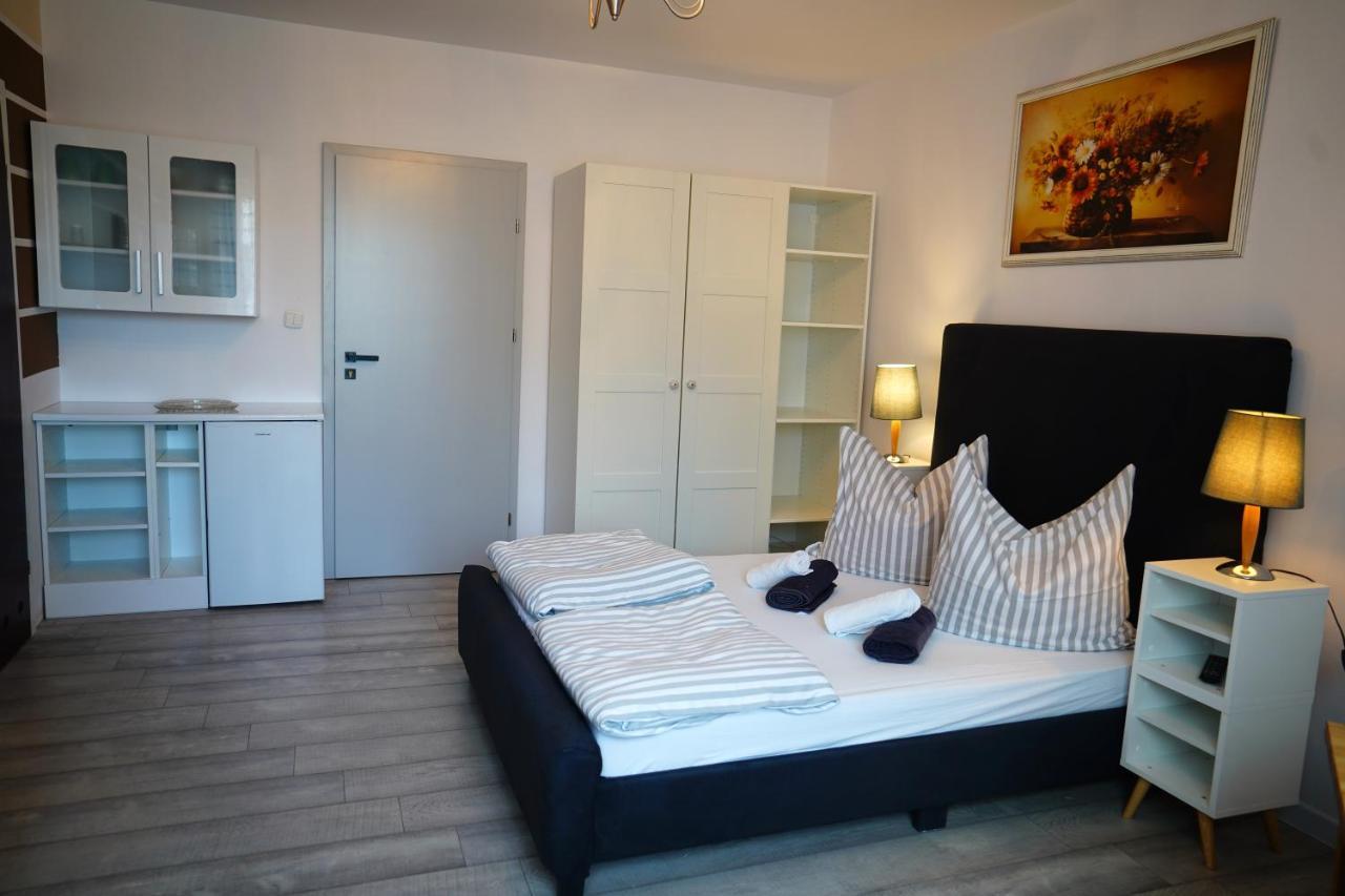 Iwona Pokoje Apartamenty Karwia Exterior photo