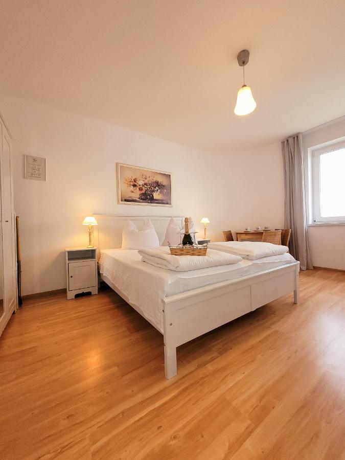 Iwona Pokoje Apartamenty Karwia Exterior photo