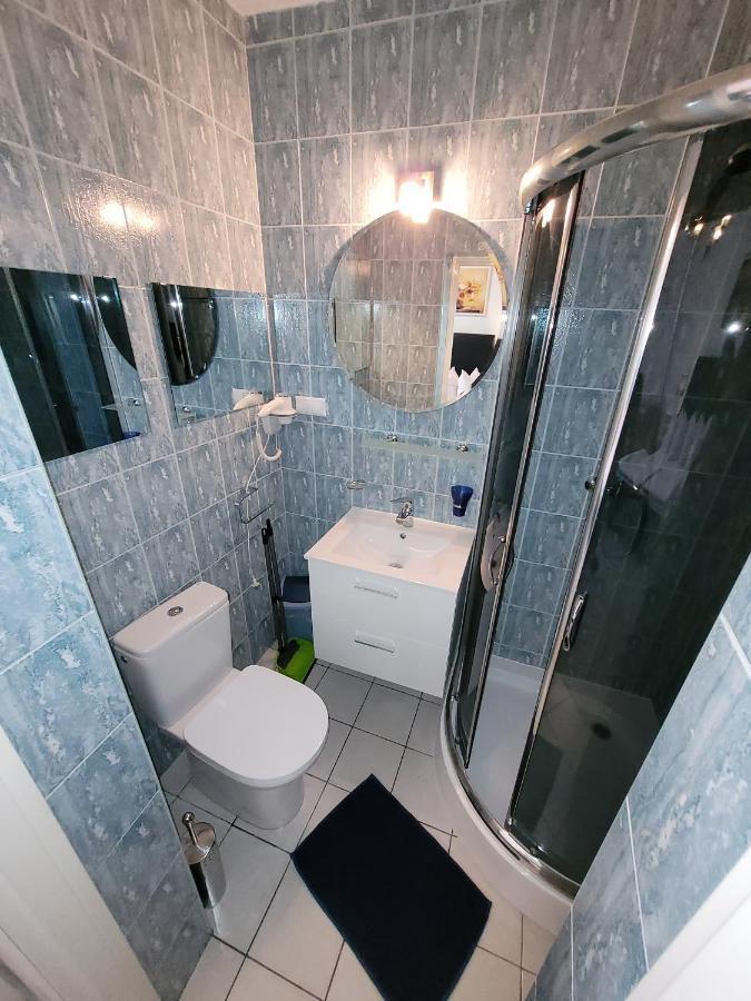 Iwona Pokoje Apartamenty Karwia Exterior photo